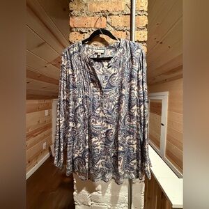 Dress Barn Paisley Print Women's Top - Blue and Cream